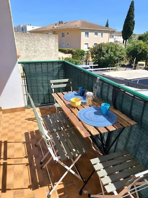 Appartement T2 Ensoleille لو لا فاندو شقة